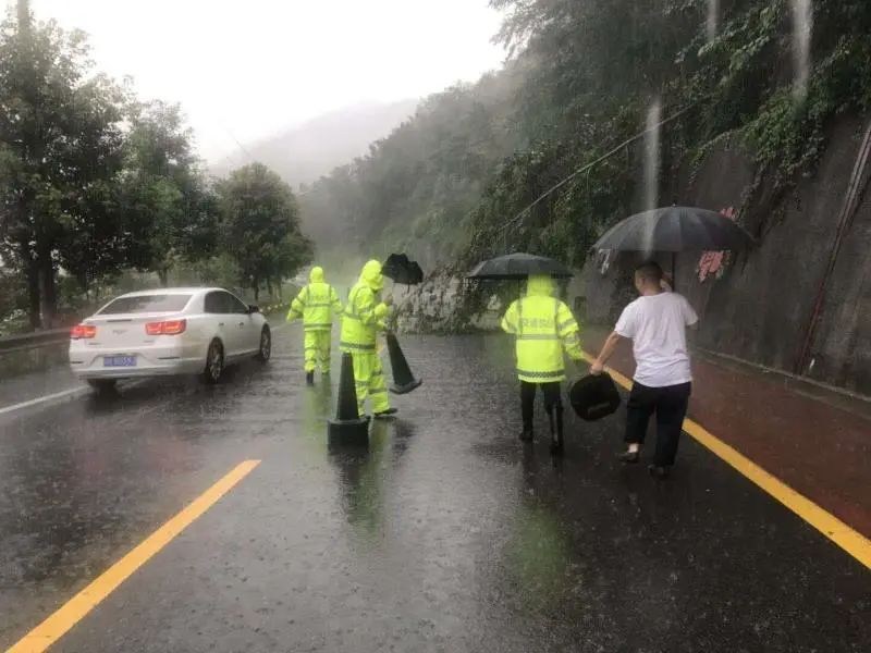 彭州大暴雨最新情况报告，实时更新，关注灾情进展